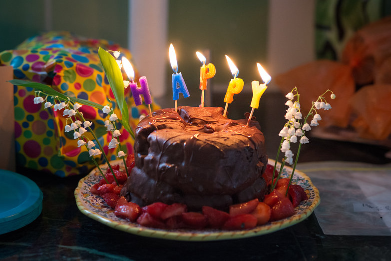 A Birthday Cake for Mom/Lisa